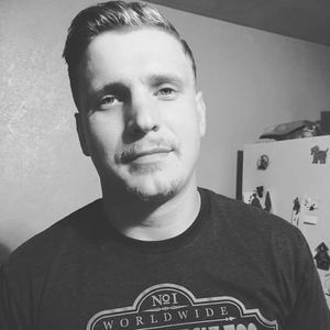 Meet your Posher, Aaron